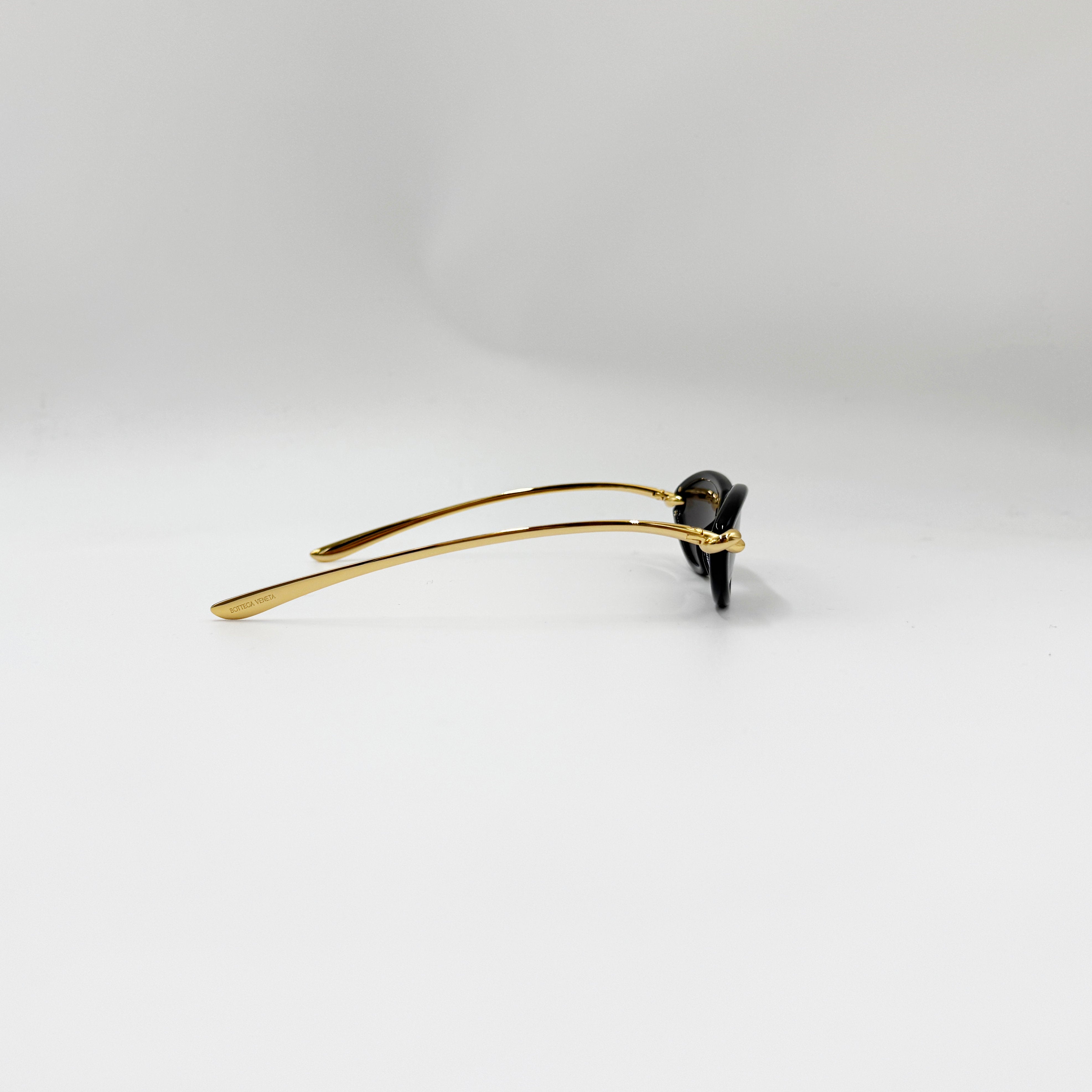 Bottega Veneta BV1390S sort