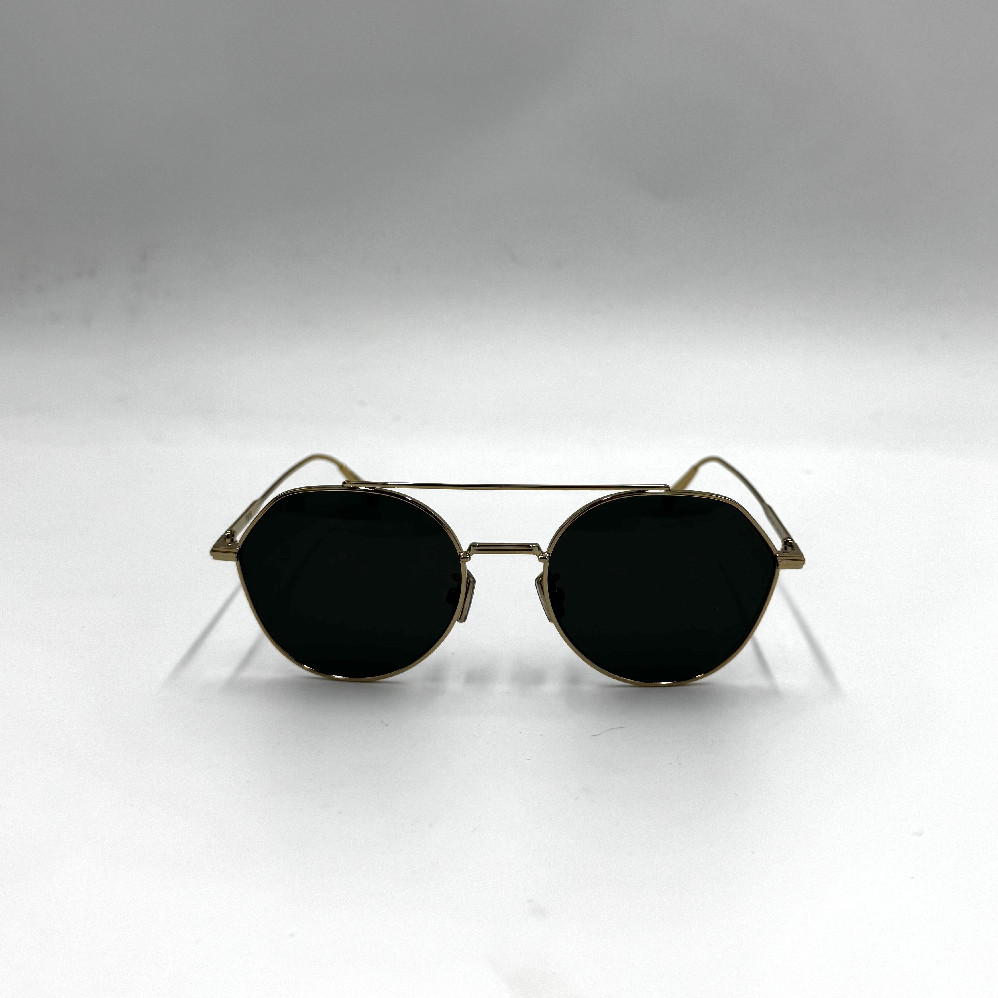 Christian Dior DiorBlacksuit R6U Guld