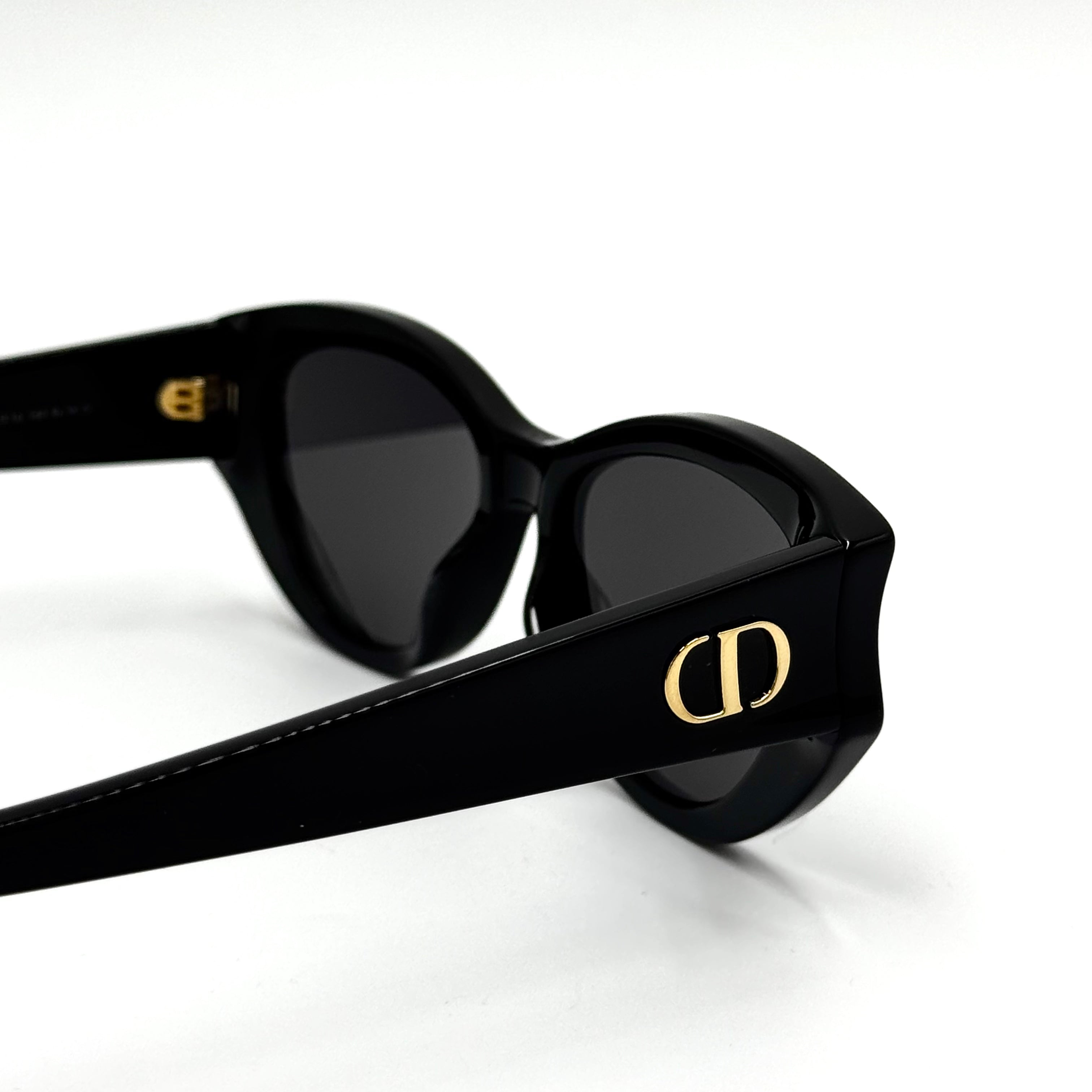 Christian Dior DiorGlow B11 Sort