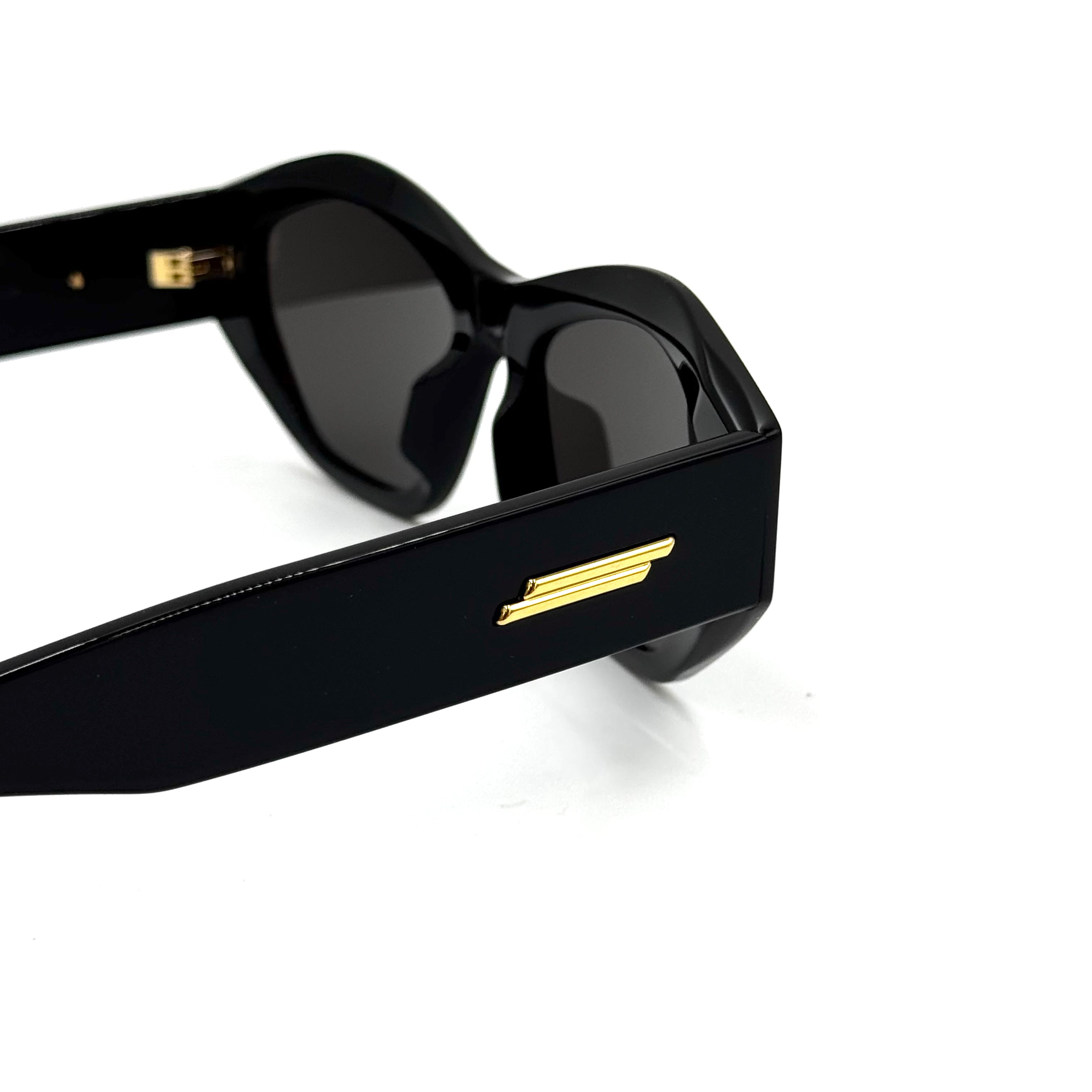 Bottega Veneta BV1408S Sort