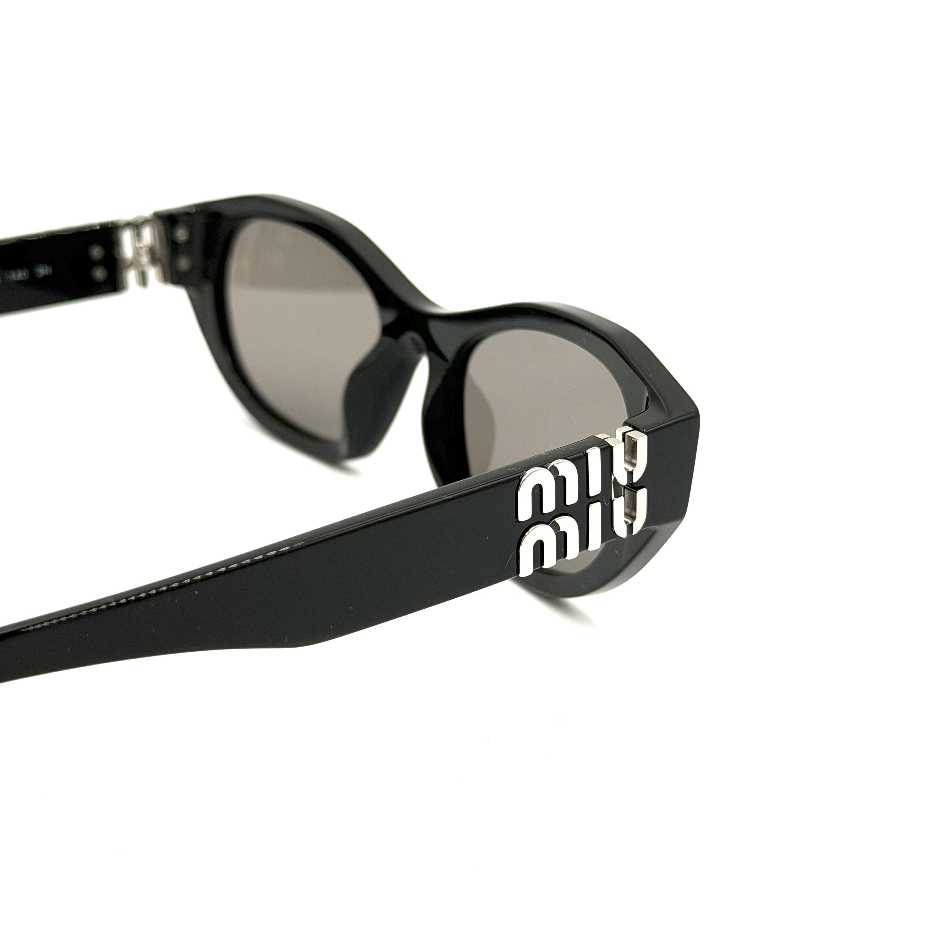 MiuMiu SMU A03 Sort med Sølv logo