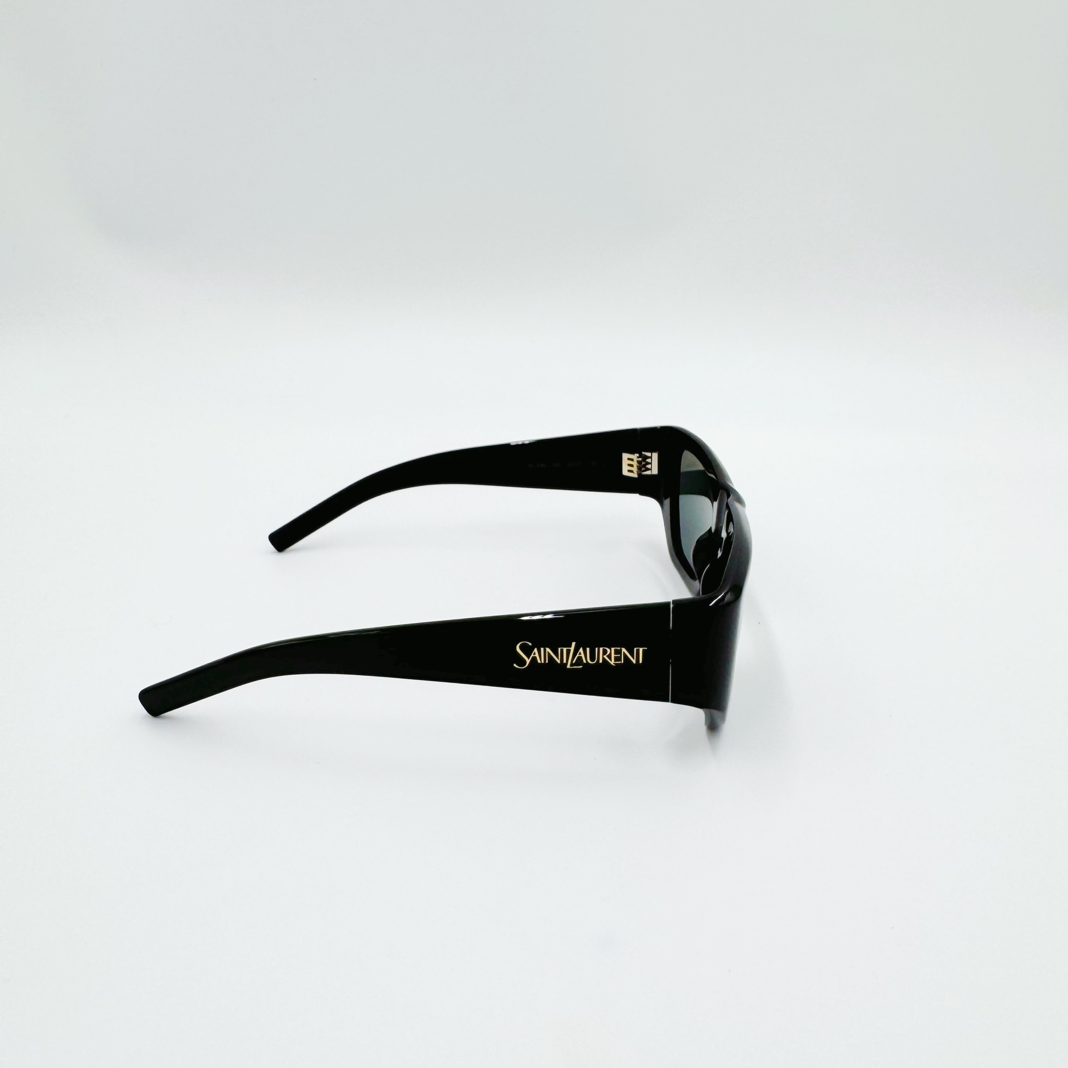 Saint Laurent SL832 sort