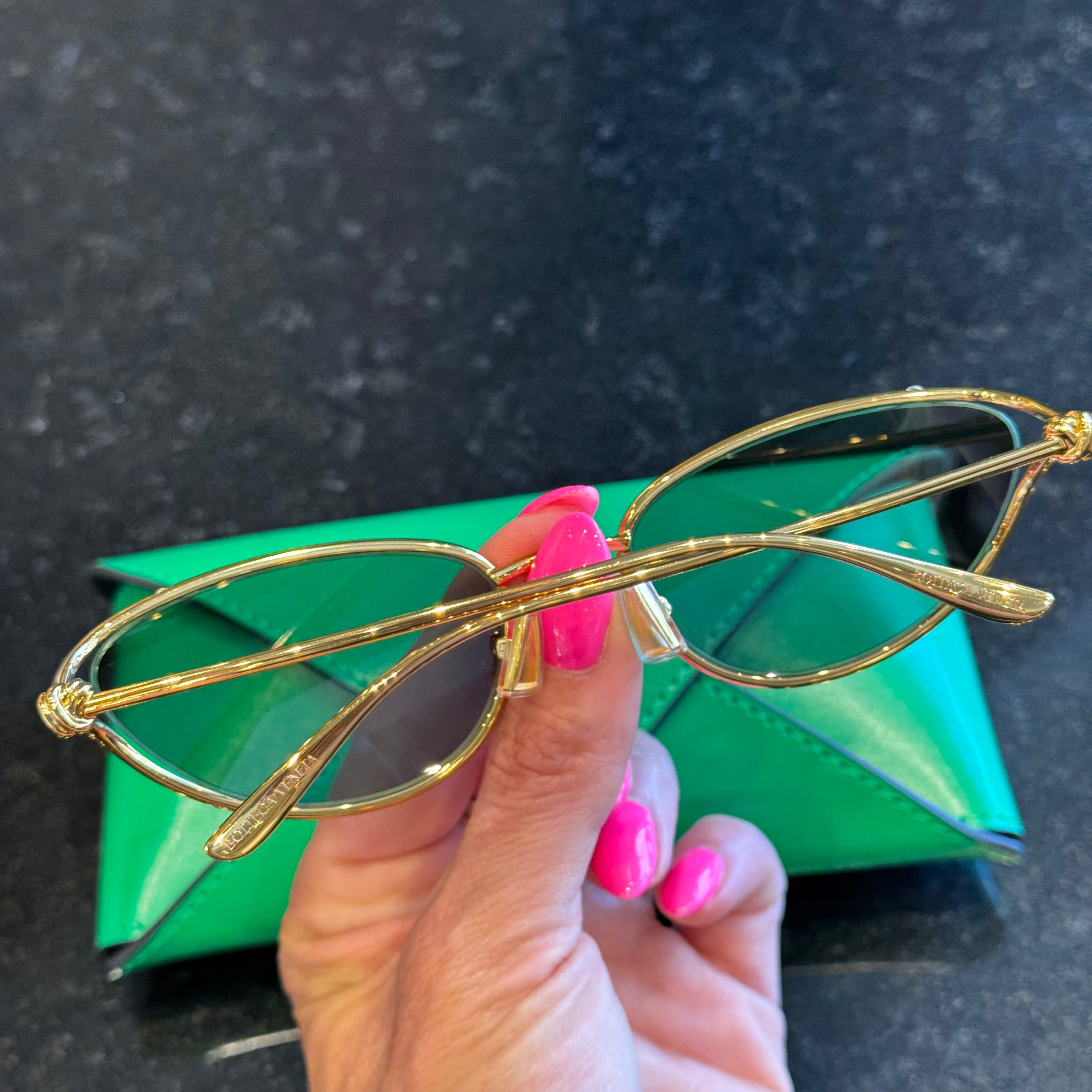 Bottega Veneta BV1330S Guld