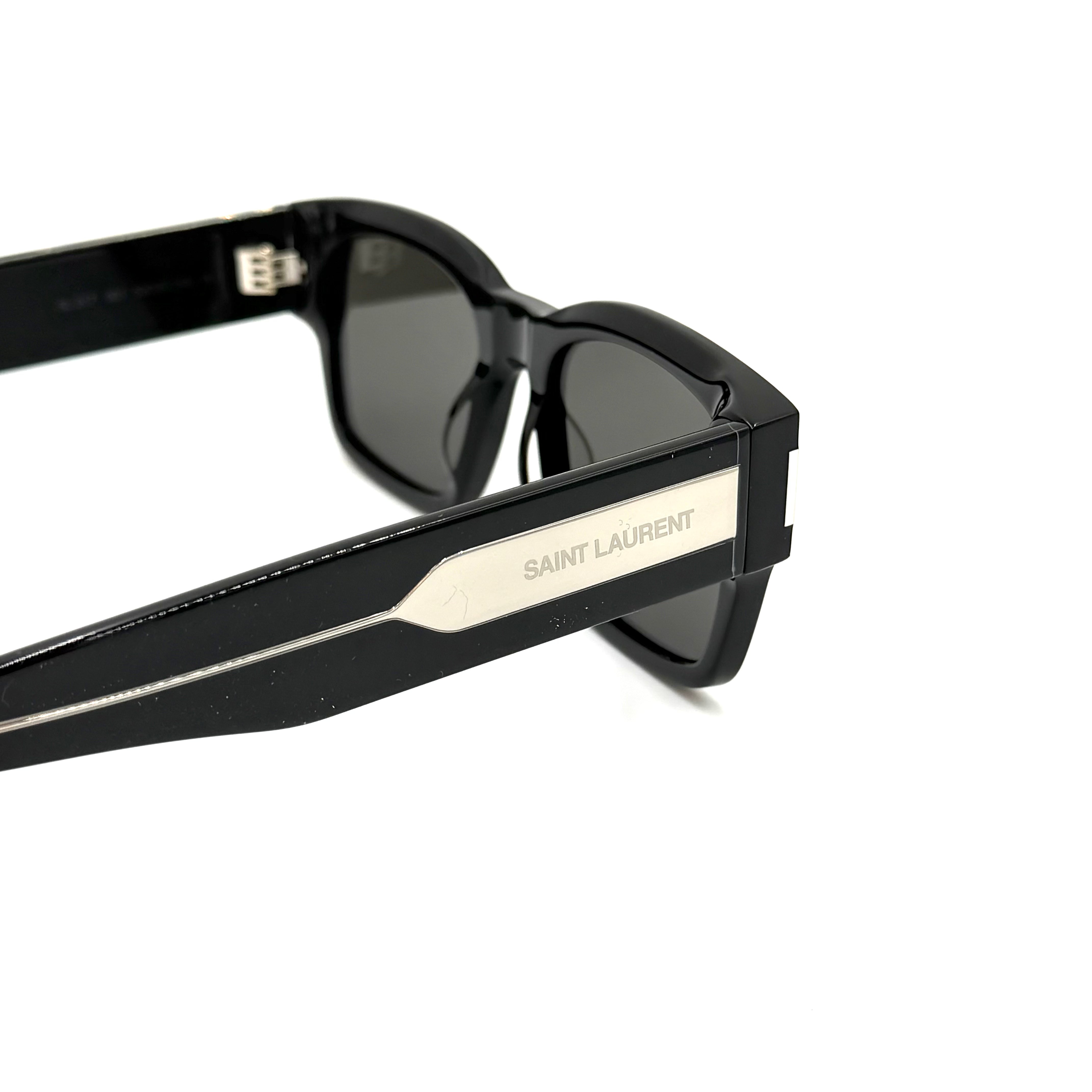 Saint Laurent SL 617 Sort