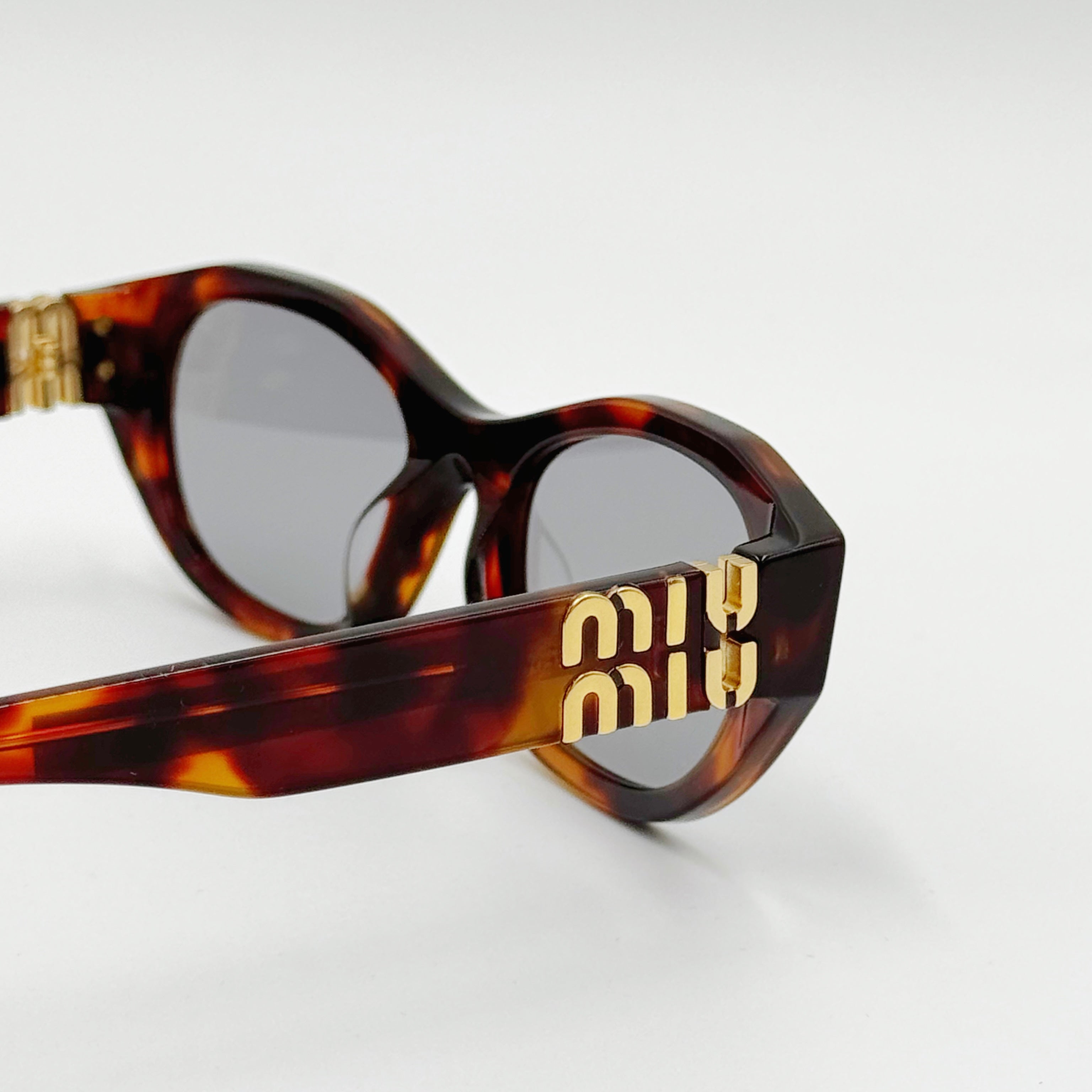 Miu Miu SMUA03 Rød havanna