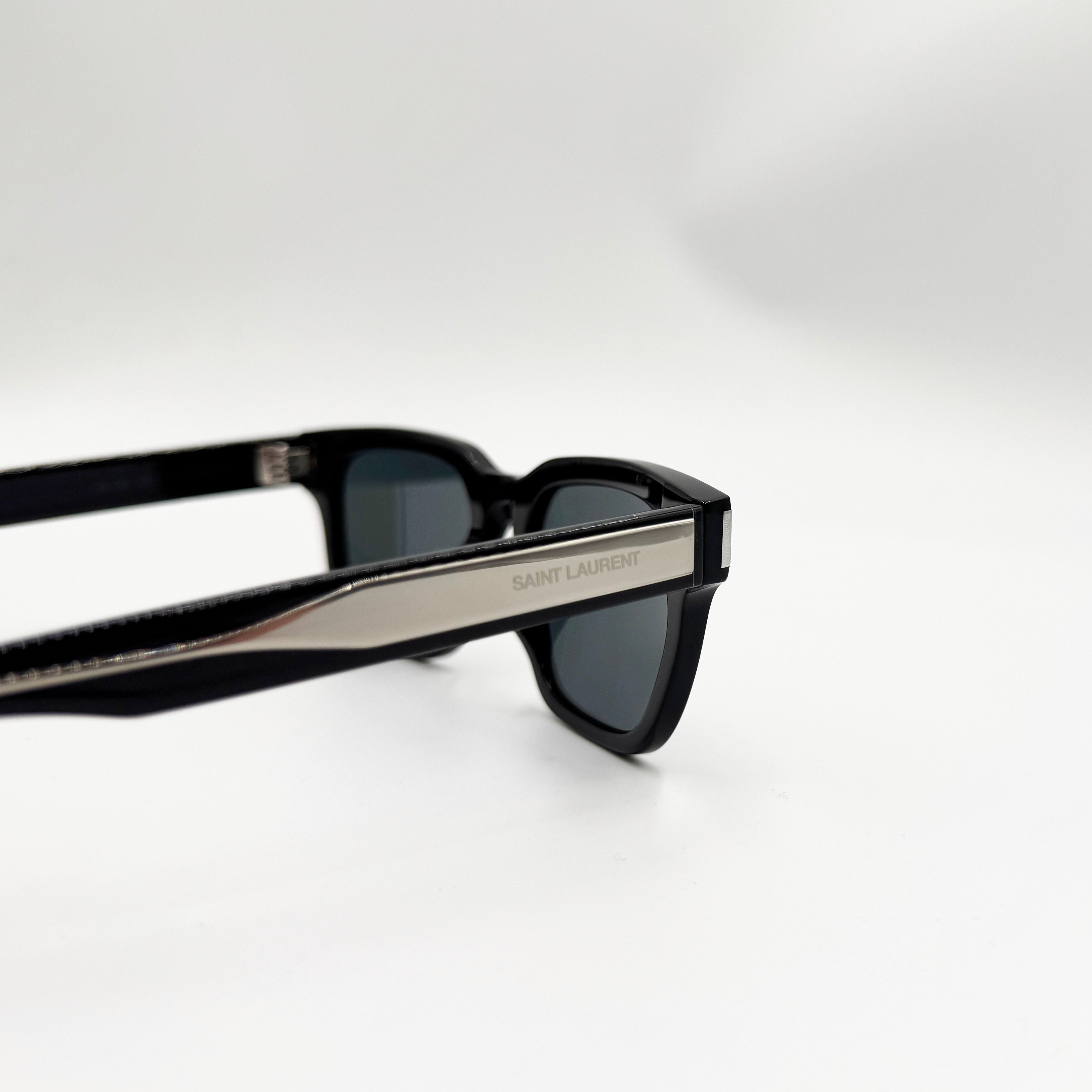 Saint Laurent SL790 sort