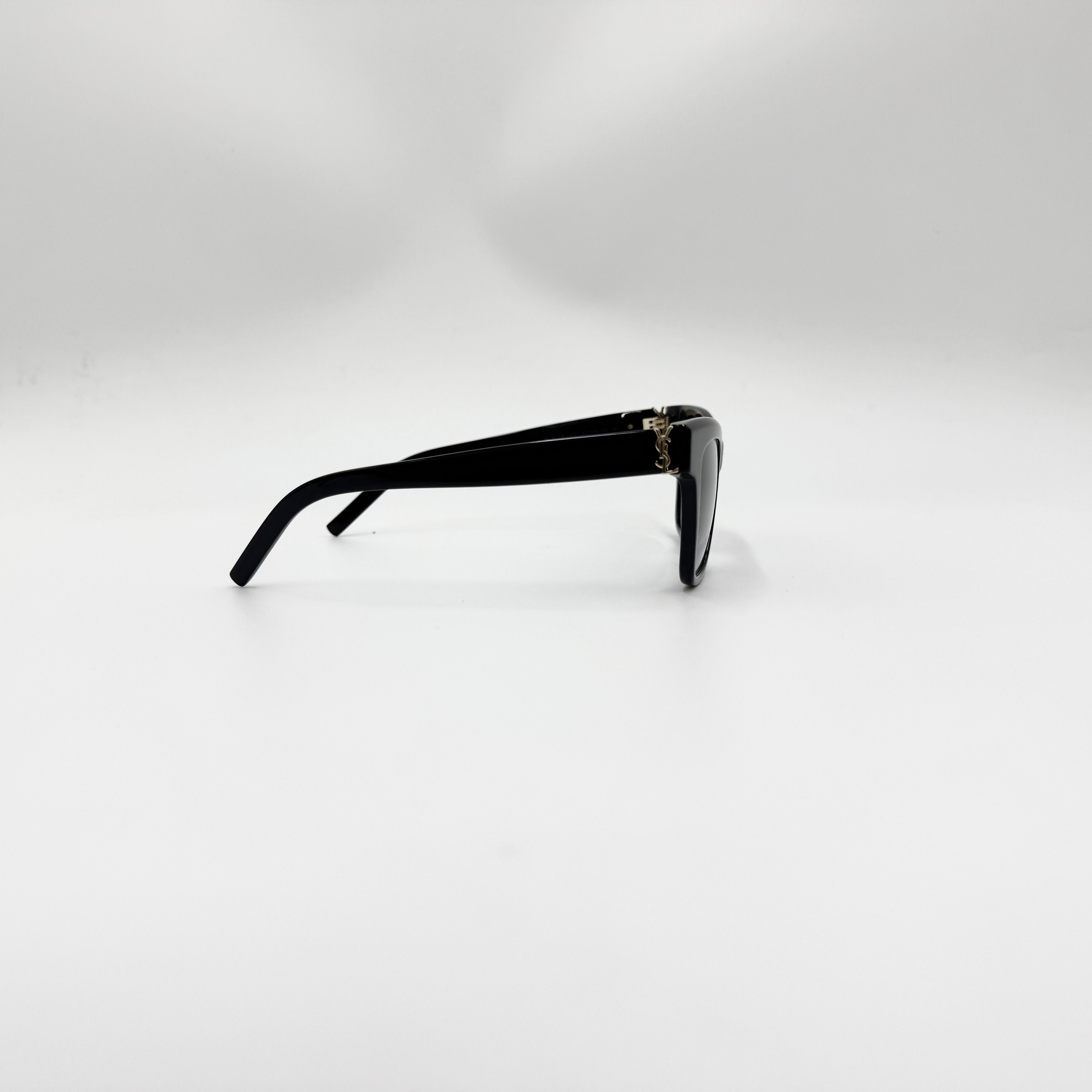 Saint Laurent SLM106 sort