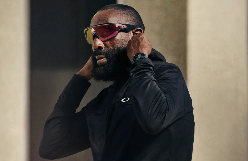 Oakley Meta OW8001 Vanguard Prizm™ Transitions® Ember