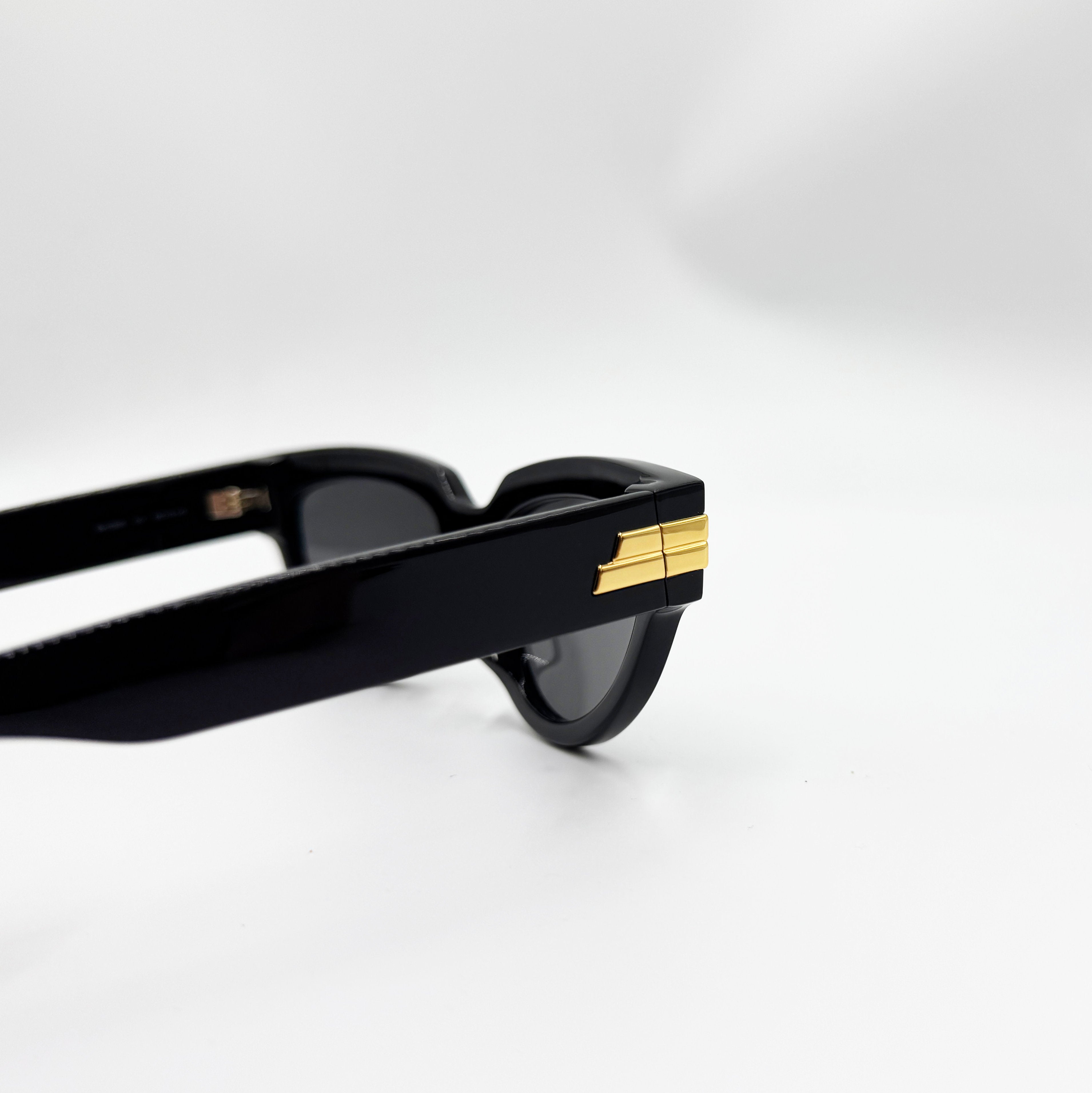 Bottega Veneta BV1035 sort