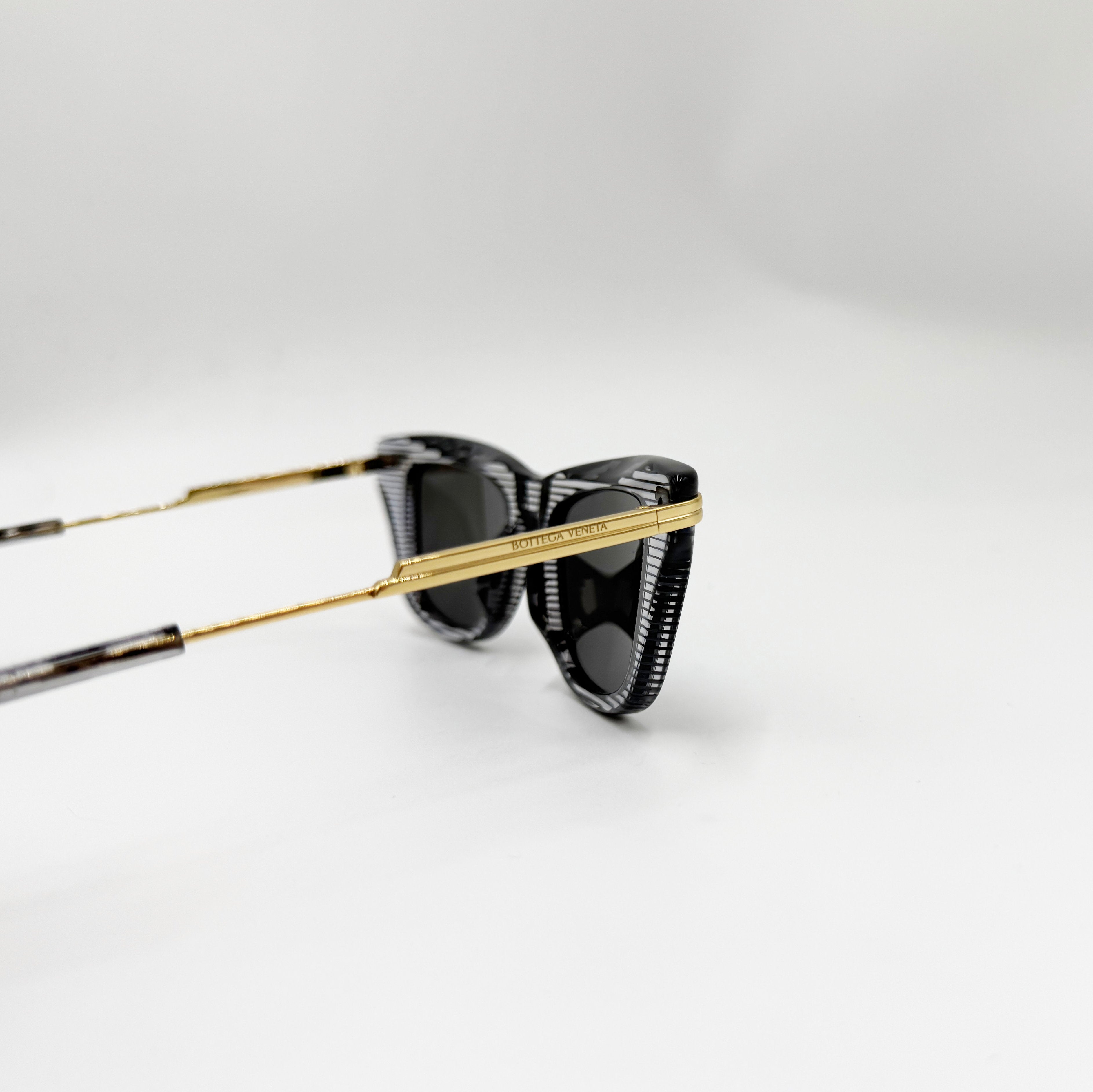 Bottega Veneta BV1369S sort/transparent