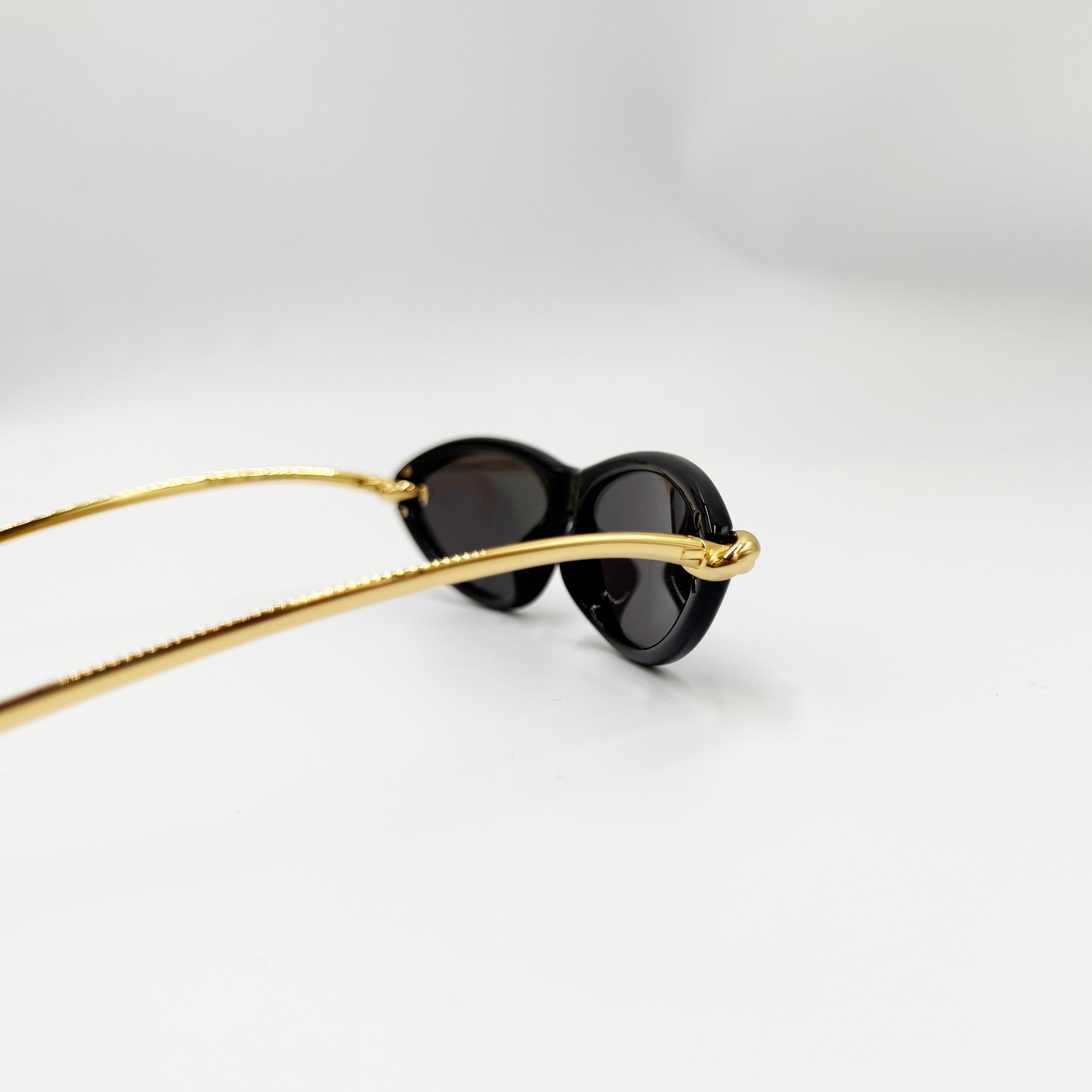 Bottega Veneta BV1390S sort