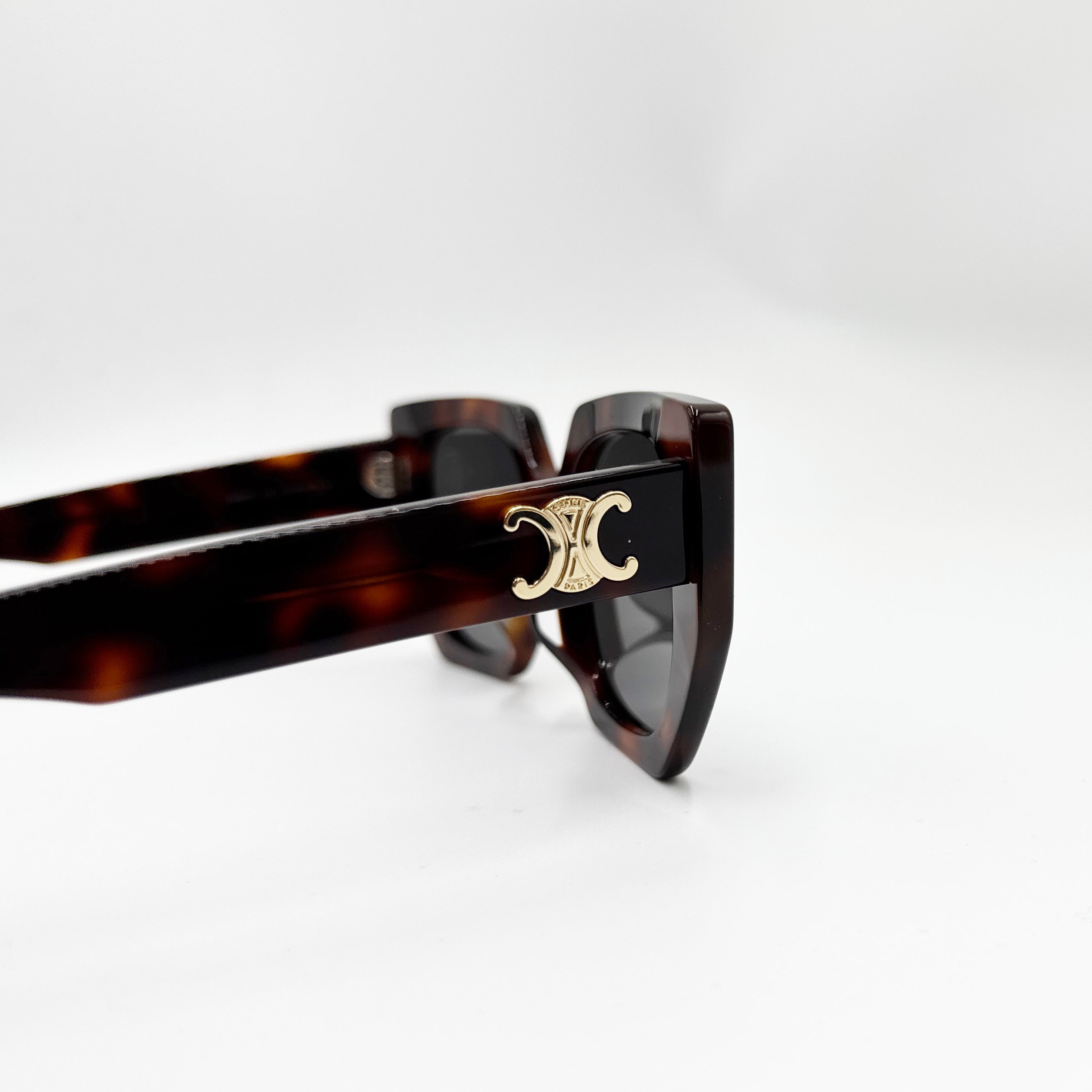 Celine CL40239F havana