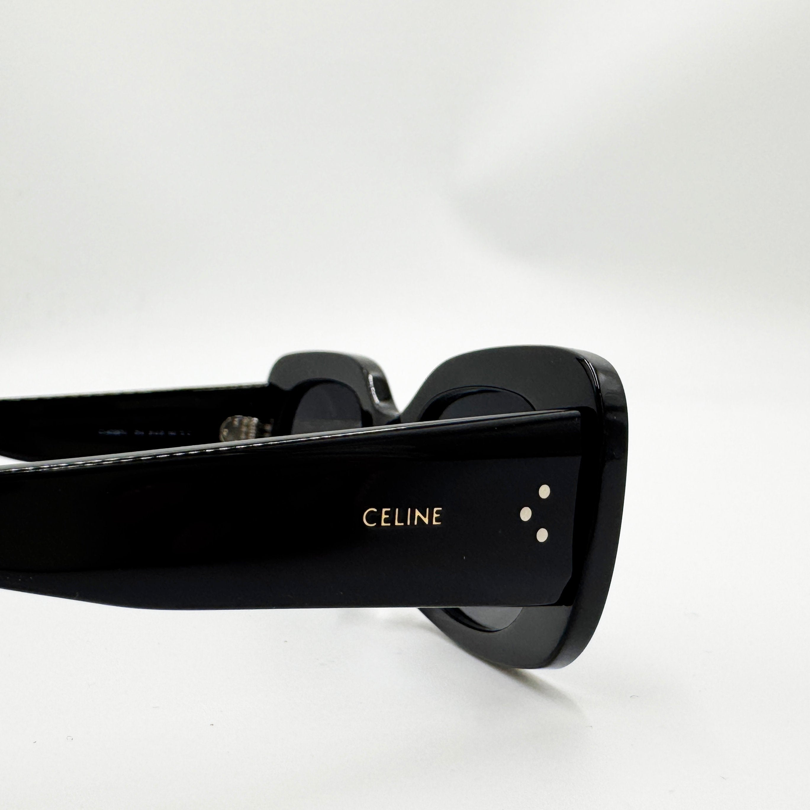 Celine CL40287U sort