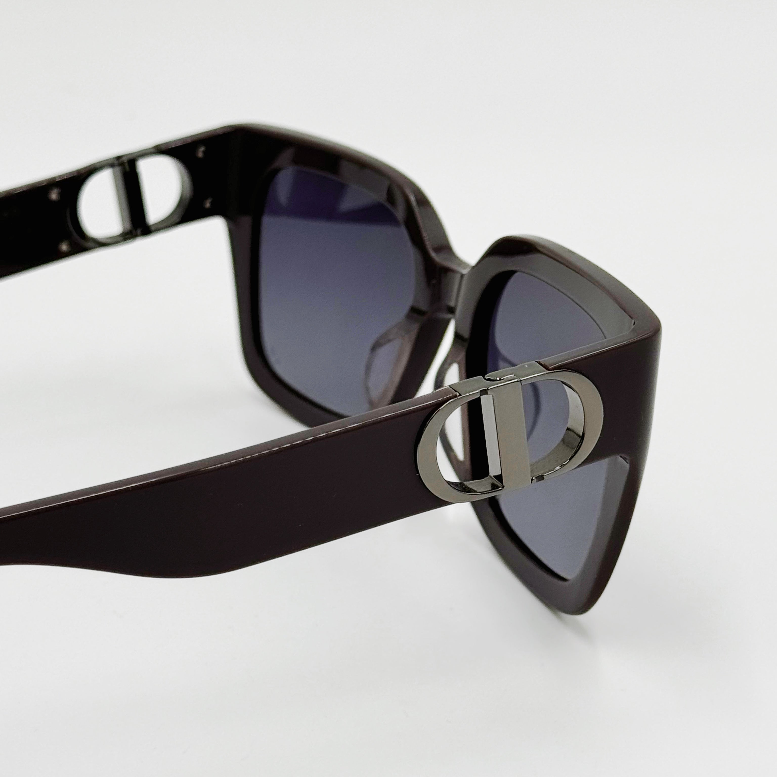 Christian Dior 30Montaigne S8U grå