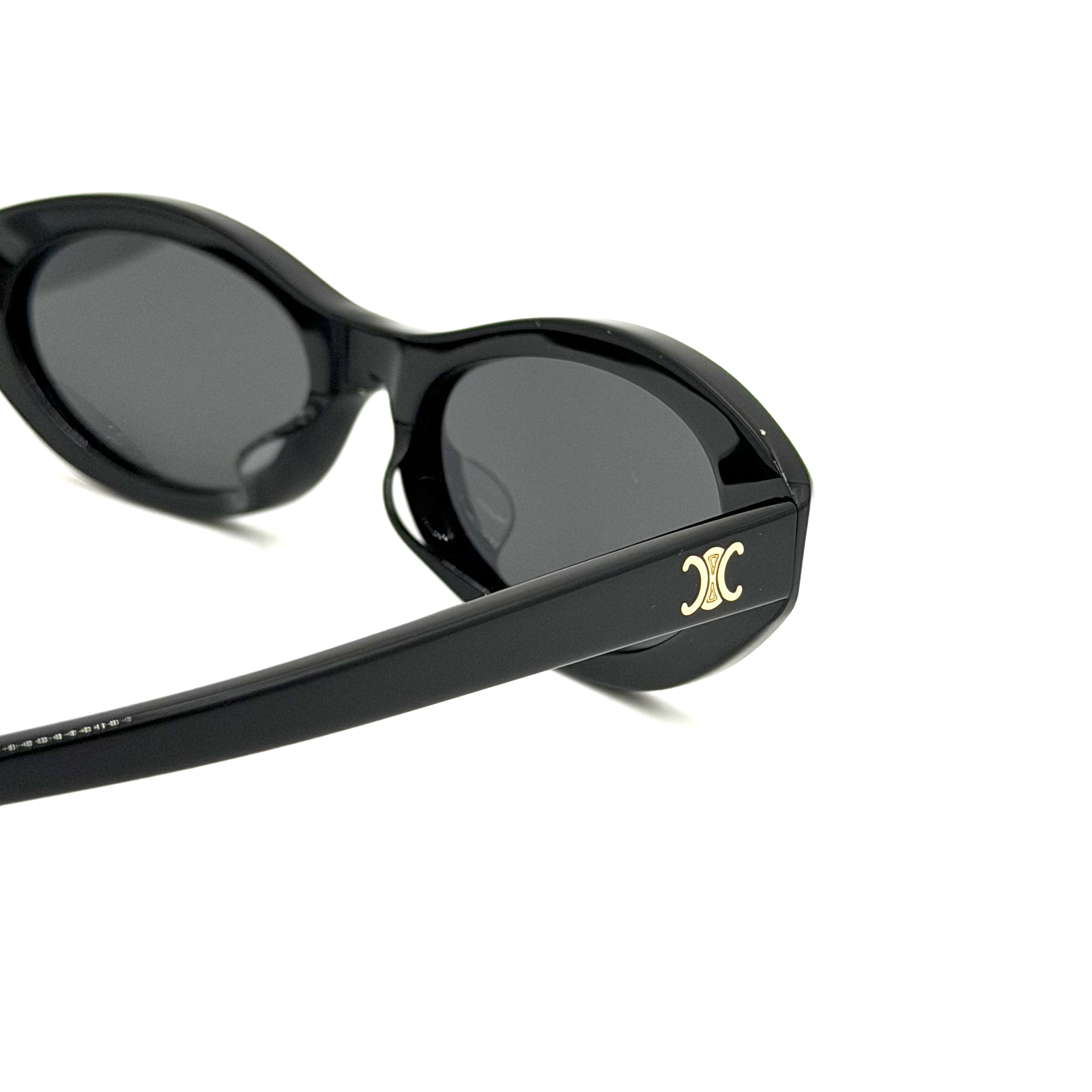 Celine CL40353U Sort