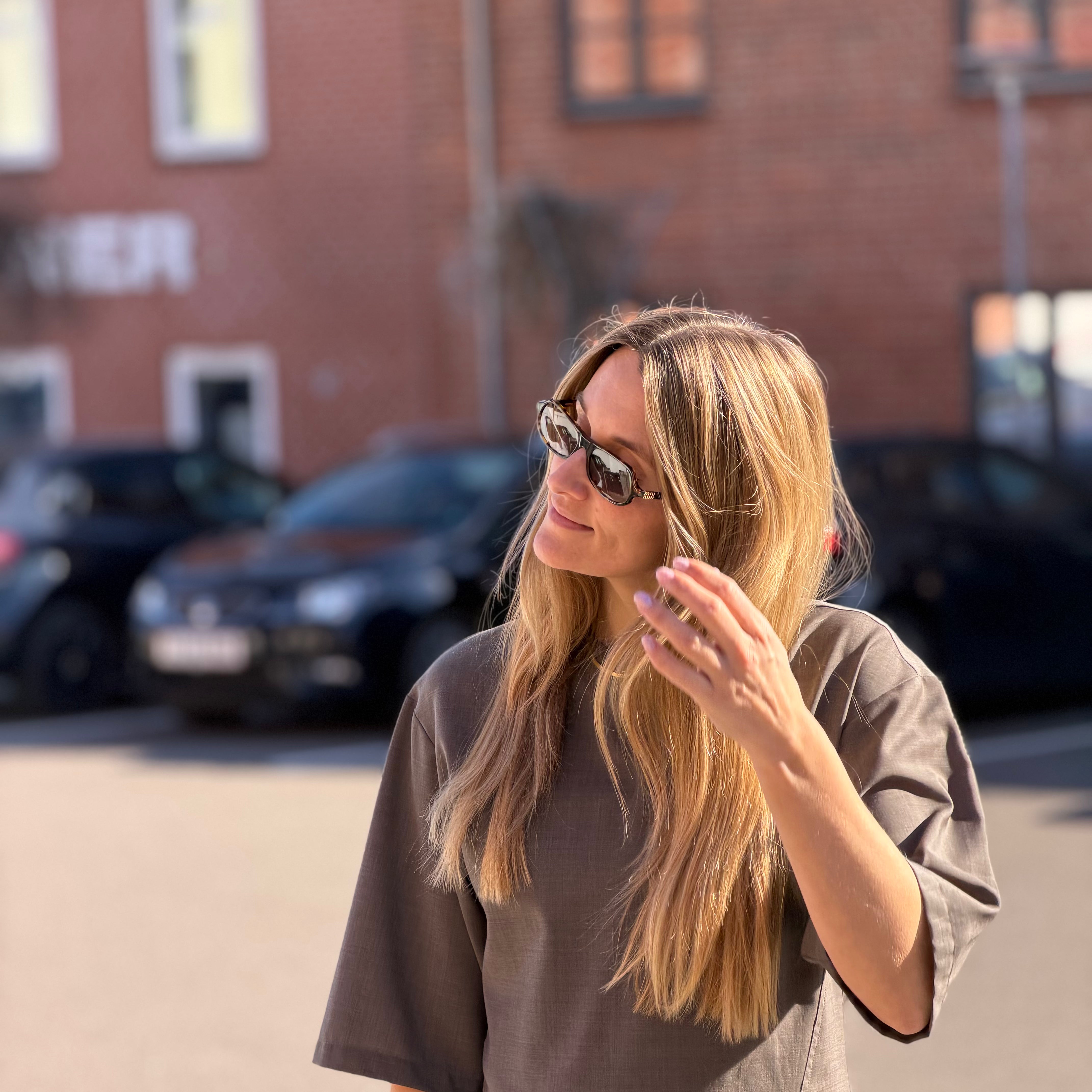 Miu Miu SMU B10-U Havanna