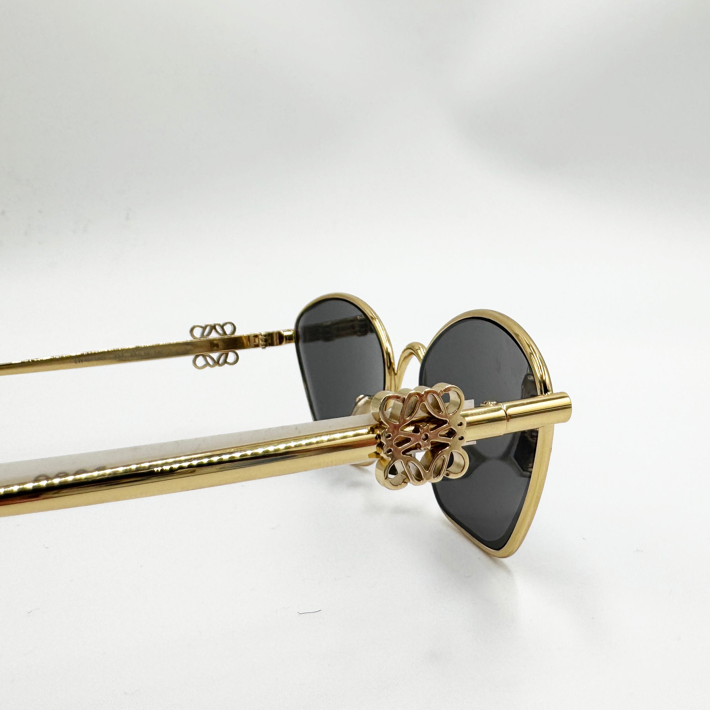 Loewe LW40115U mørkeglas