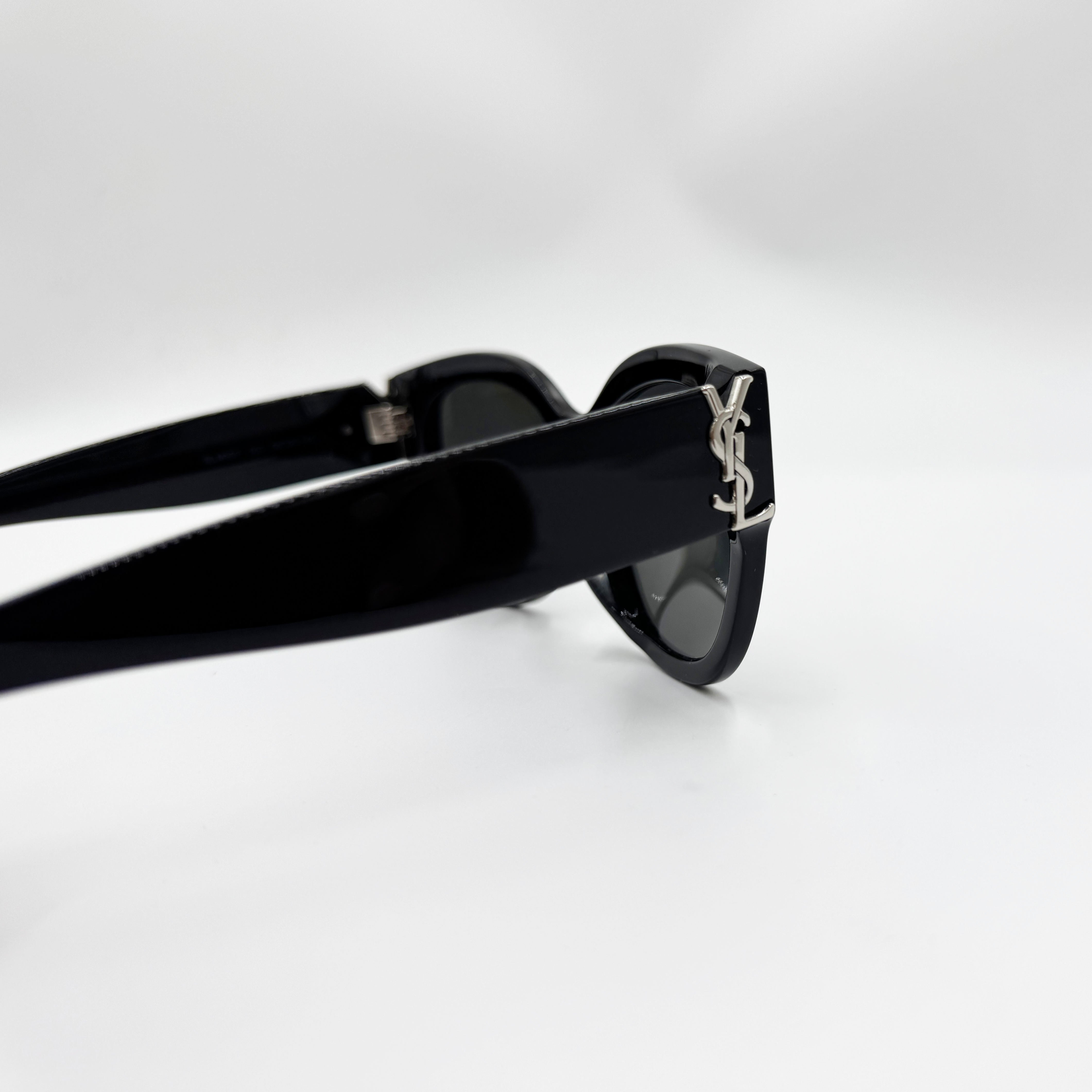 Saint Laurent SLM95F sort